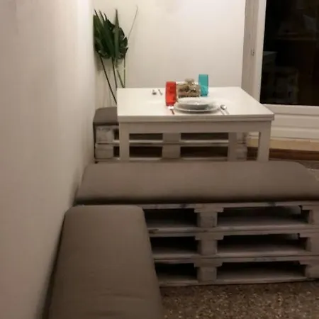 Perched Nest 아파트