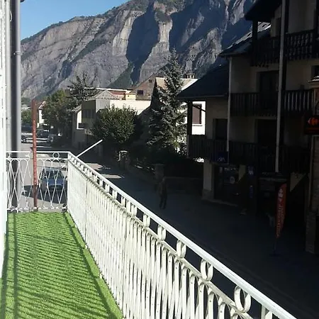 아파트 Perched Nest Le Bourg-dʼOisans